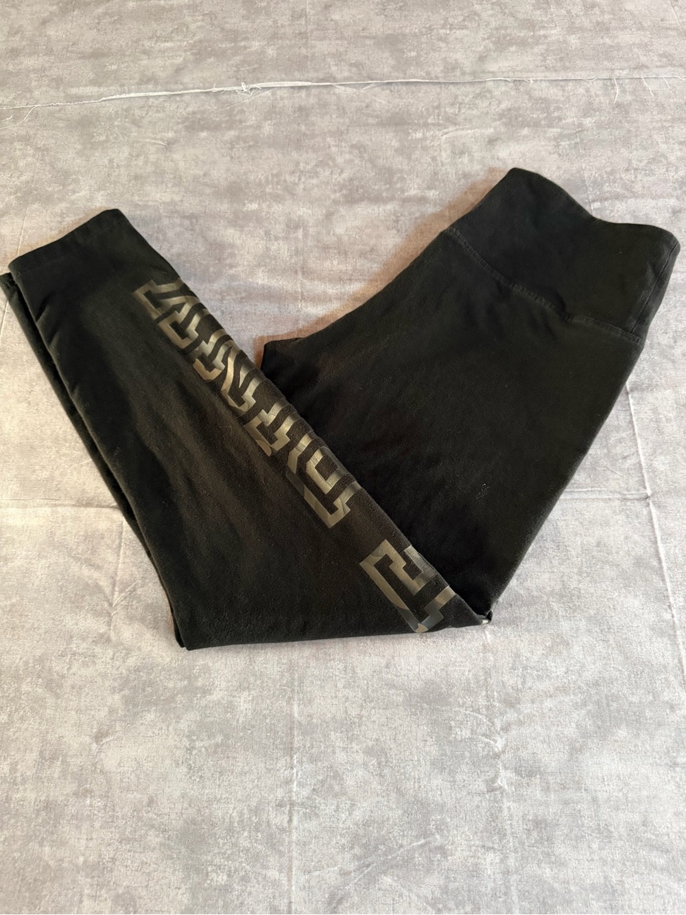 VICTORIA'S SECRET YOGA Women's size XL LOVE PINK High Waist Black Leggings